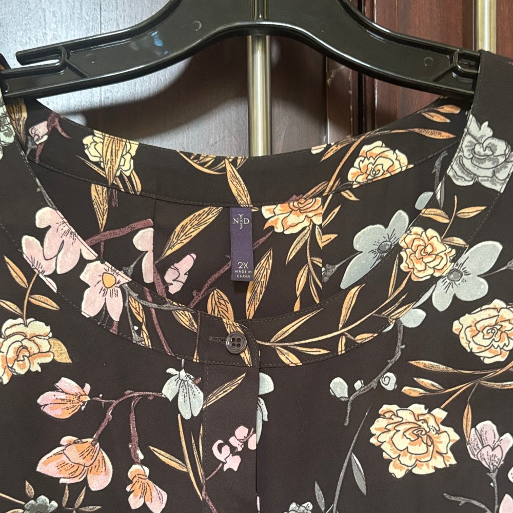 NYDJ Black Floral Button-Up Blouse